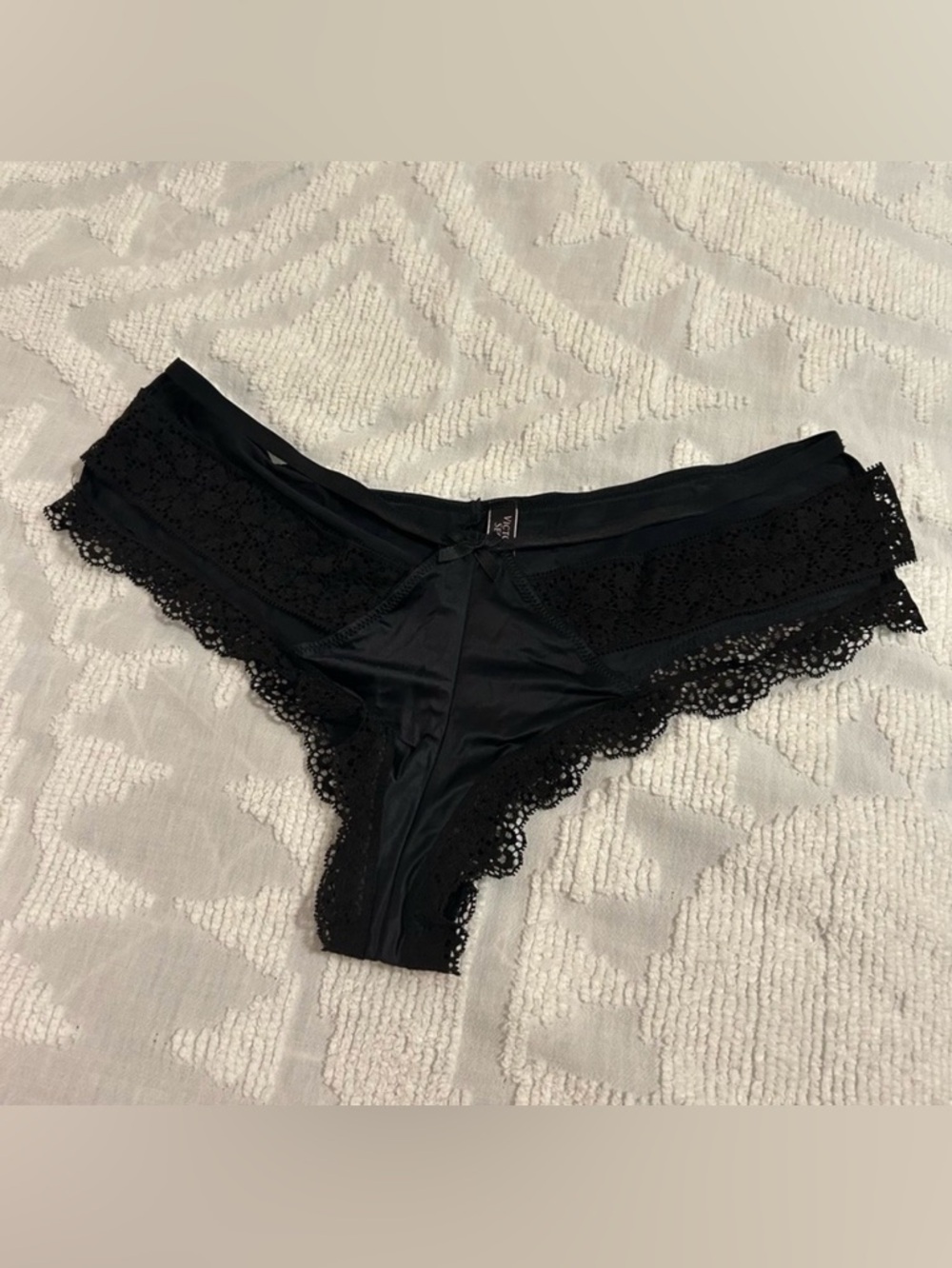 NWOT Victoria’s Secret Very Sexy Strappy Black Lace Cheeky Tanga Panty